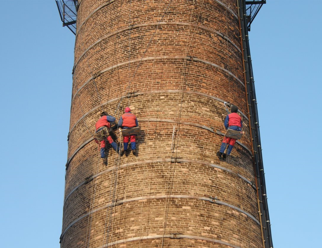 Демонтаж кирпичных труб